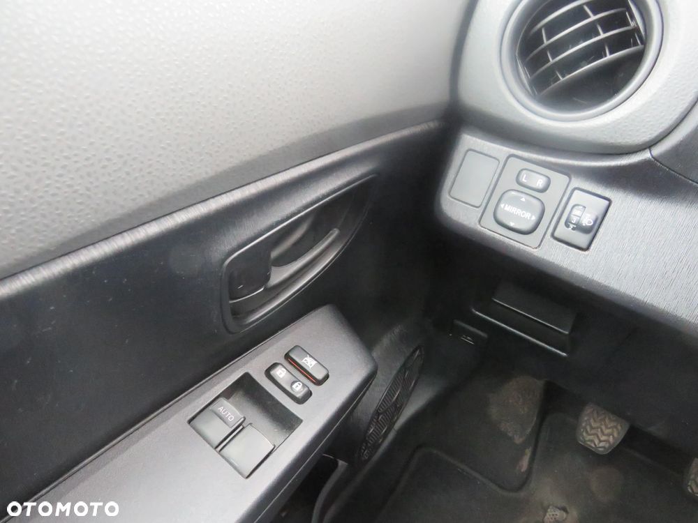 Toyota Yaris 1.0 VVT-i Comfort - 4