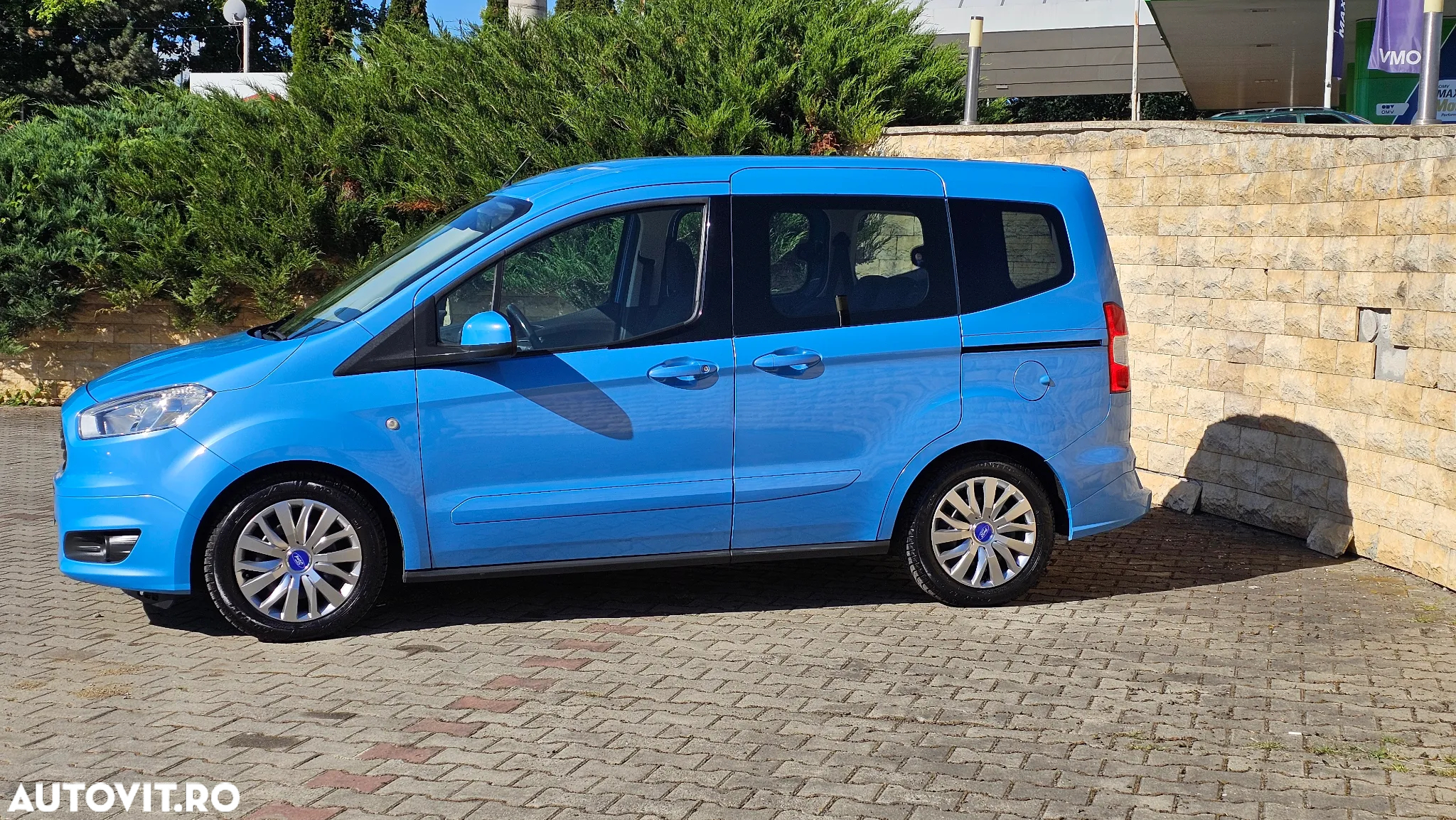 Ford Tourneo Courier 1.5 TDCi Ambiente - 5