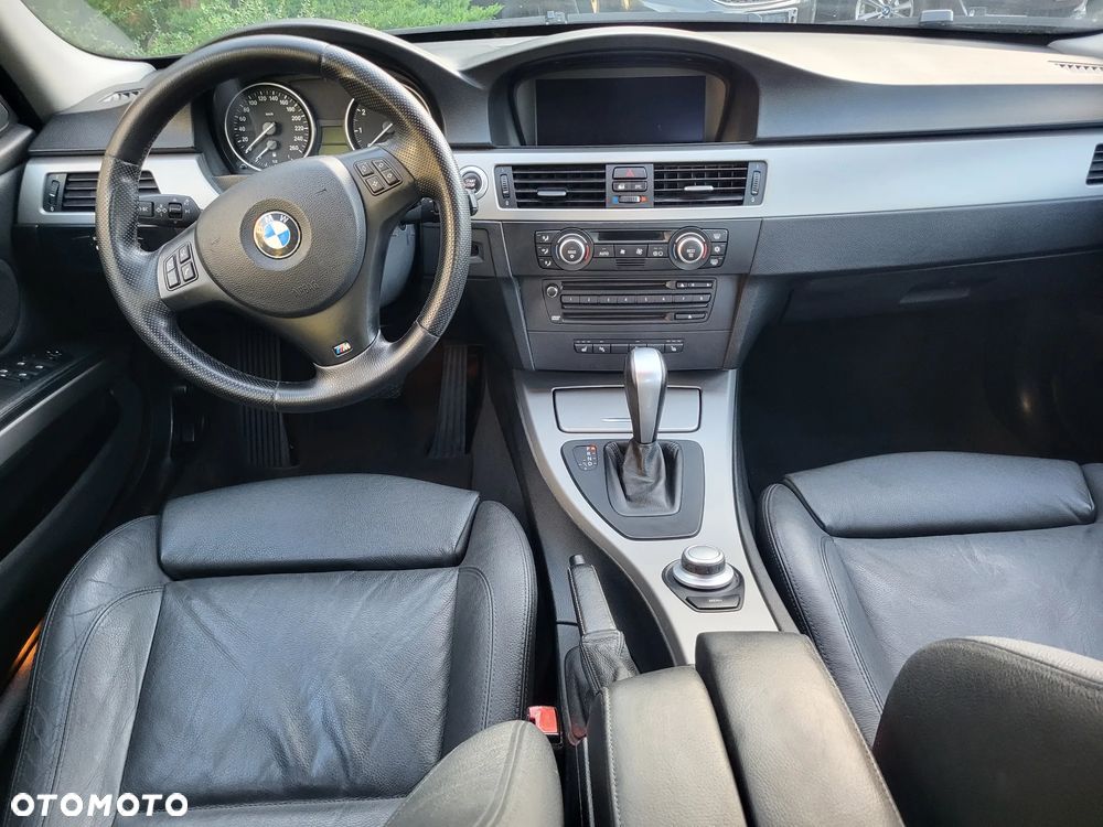 BMW Seria 3 325xi - 5
