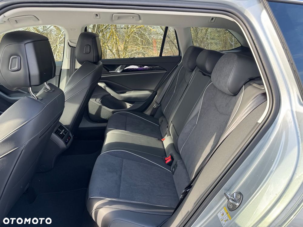 Volkswagen Passat - 6