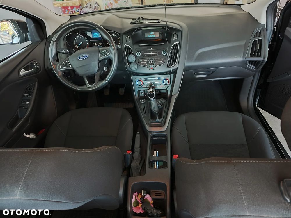 Ford Focus 1.6 Trend - 10