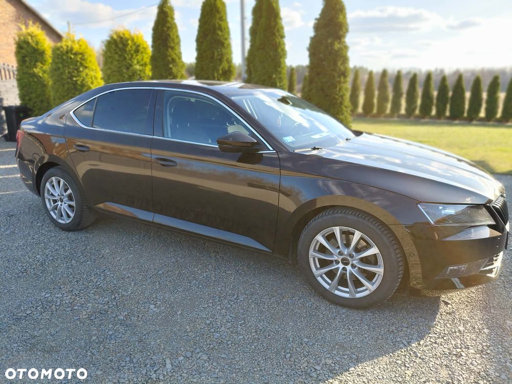 Skoda Superb 1.6 TDI GreenLine - 5