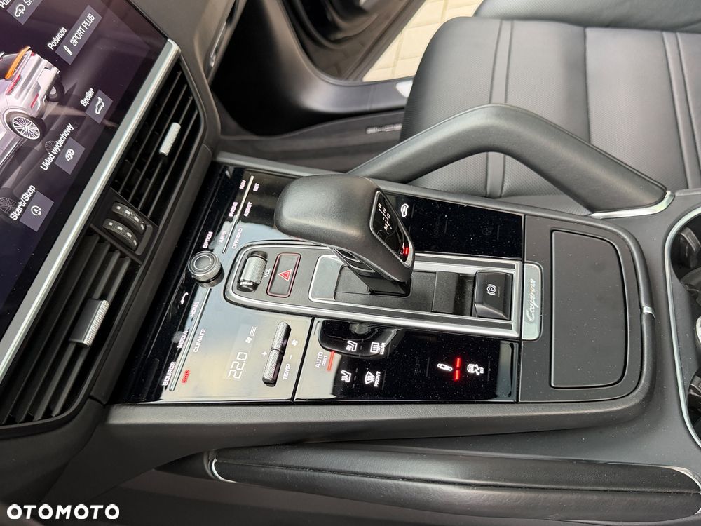 Porsche Cayenne Turbo - 28