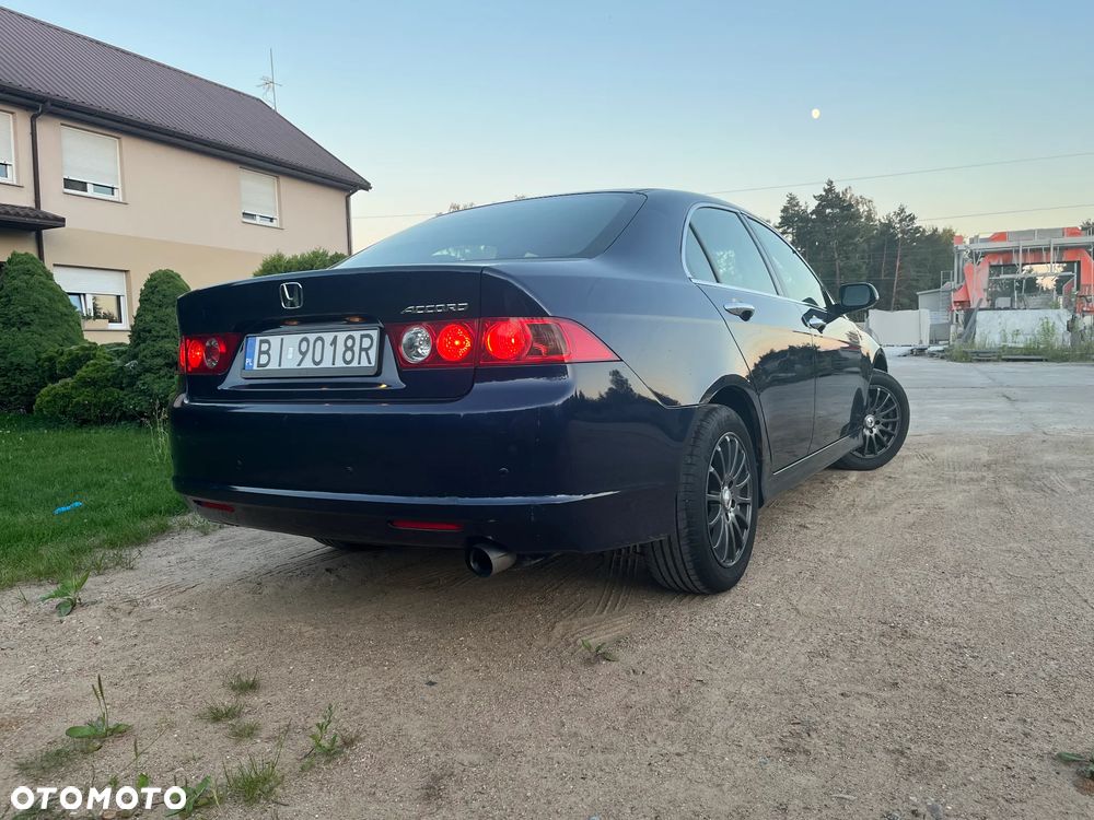 Honda Accord 2.0 Executive - 5