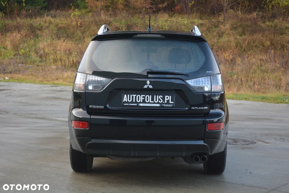 Mitsubishi Outlander - 15