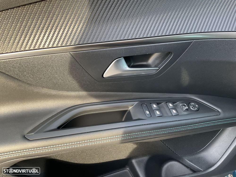 Peugeot 3008 1.2 PureTech Allure - 20