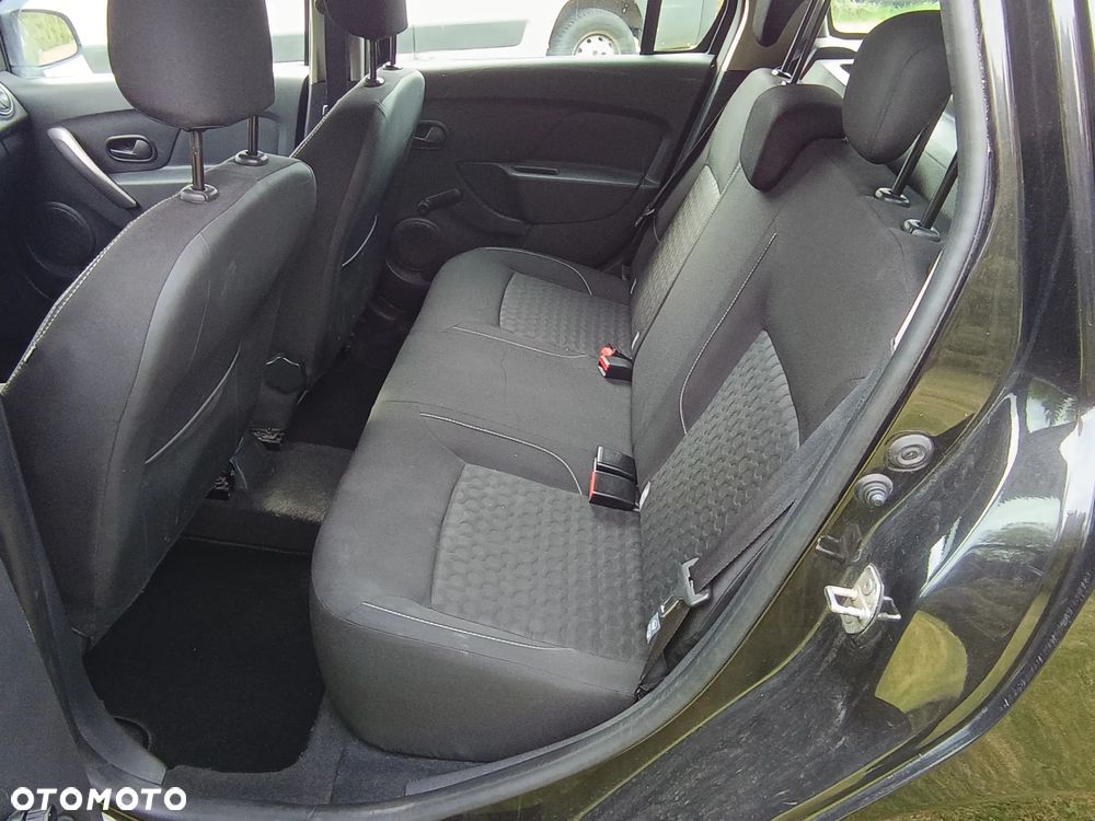 Dacia Logan 1.2 16V 75 Essentiel - 8