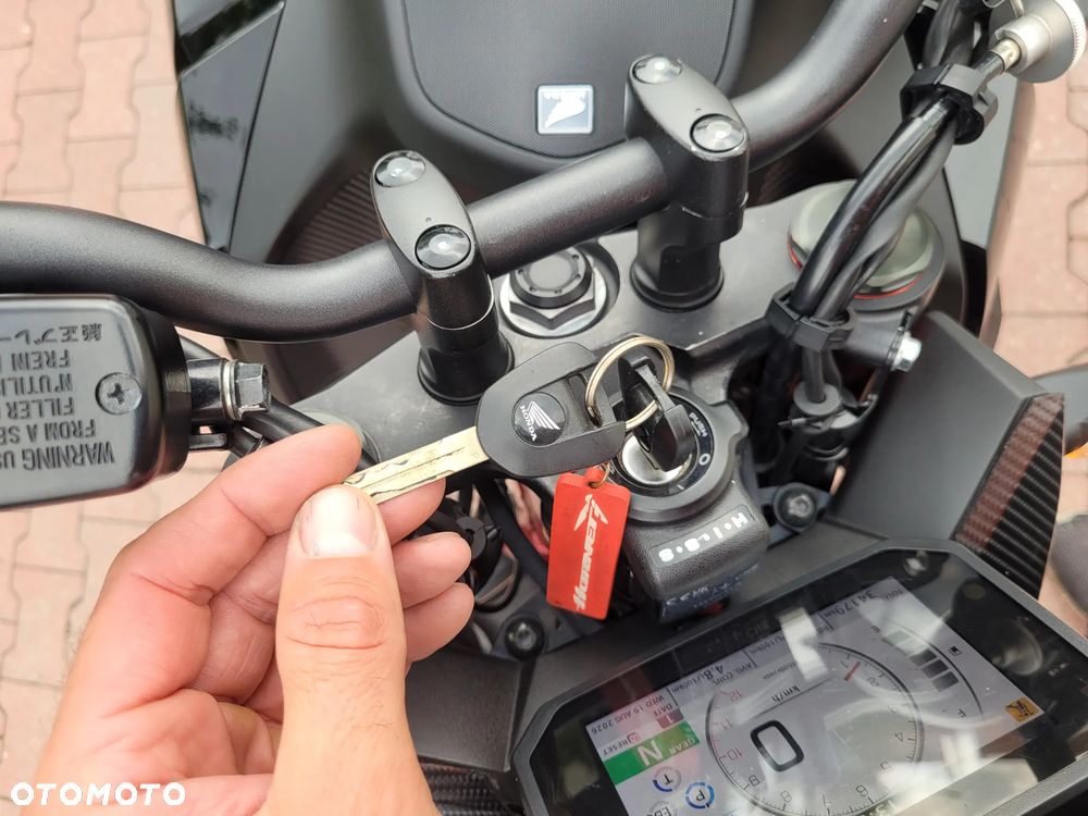 Honda Hornet - 16