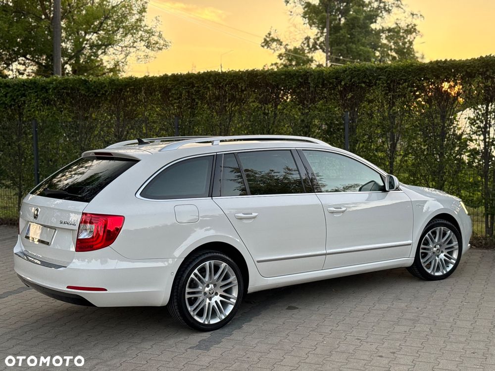 Skoda Superb 2.0 TDI DSG L&K - 22