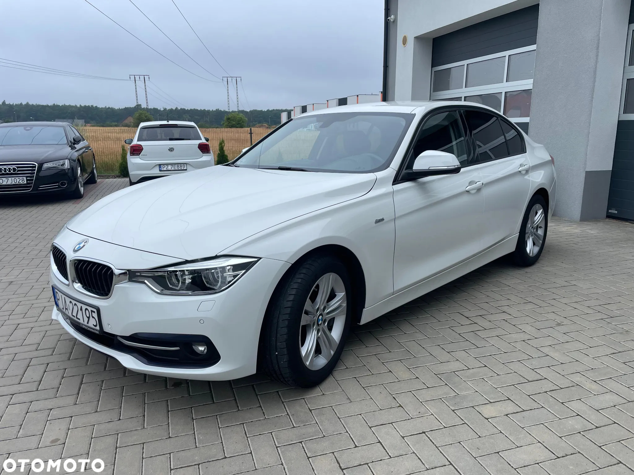 BMW Seria 3 320d Sport Line - 2