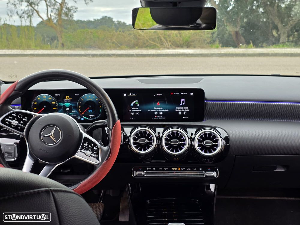 Mercedes-Benz A 250 Limousine - 1