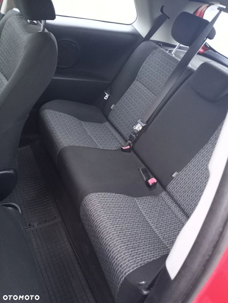 Toyota Yaris 1.0 Active - 12