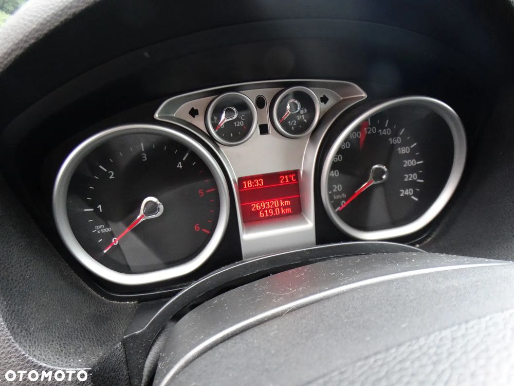 Ford Kuga 2.0 TDCi Titanium FWD - 17