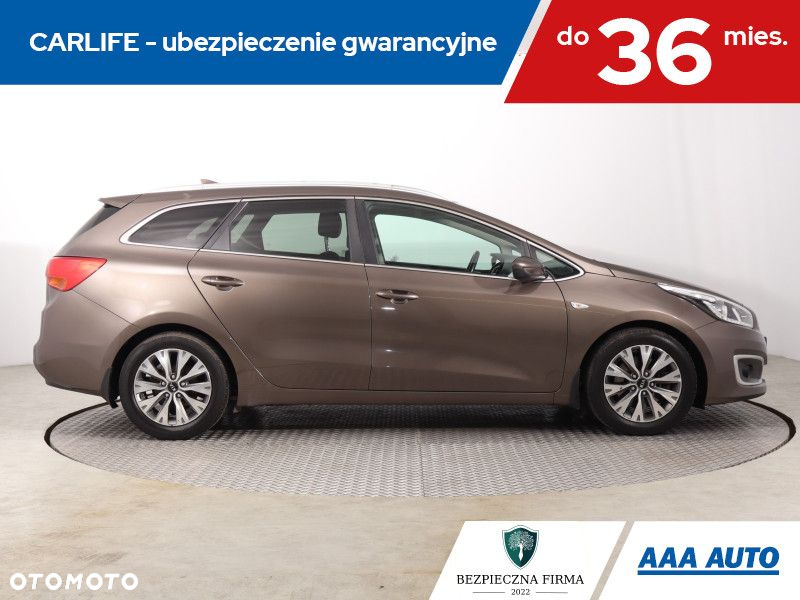 Kia Ceed - 7