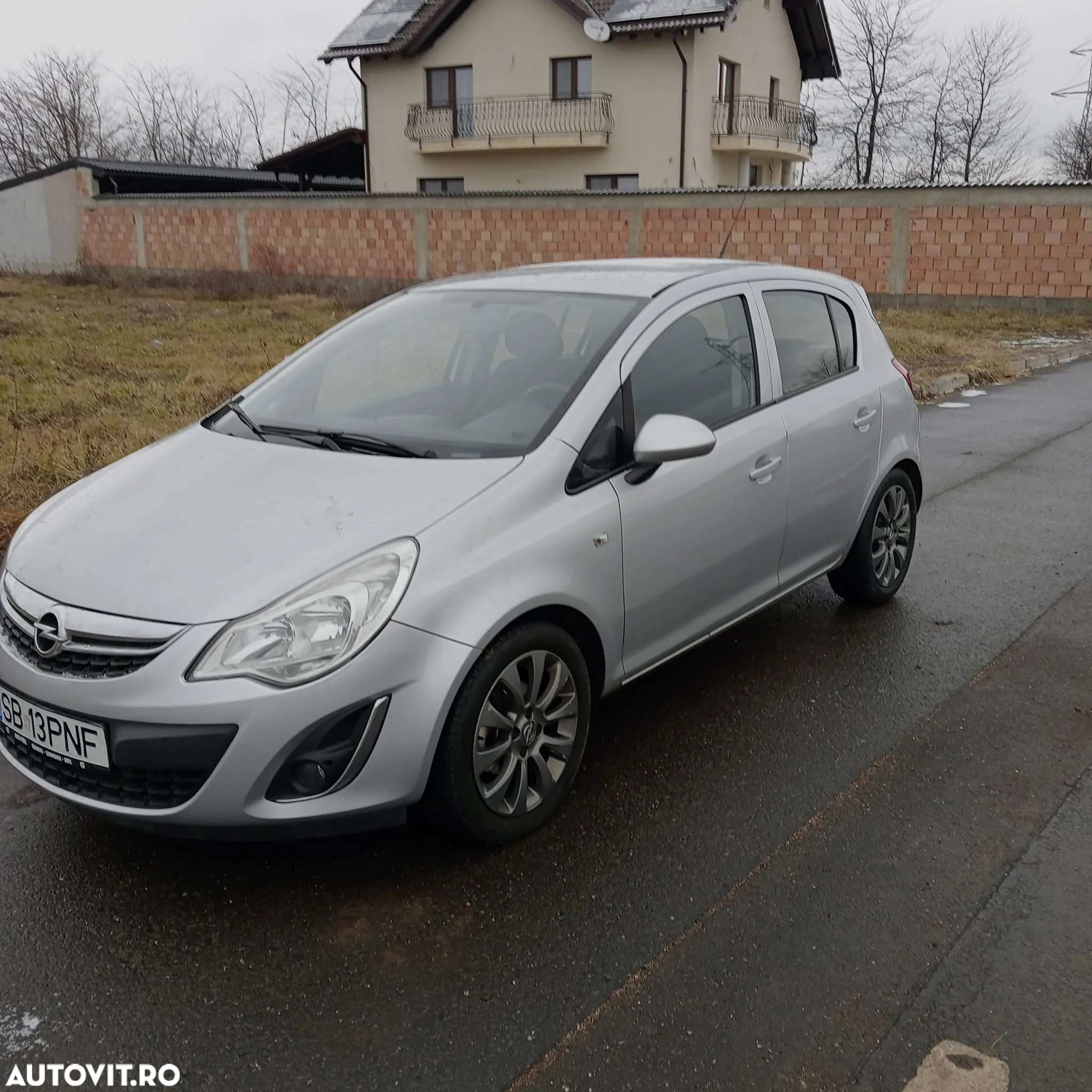 Opel Corsa 1.2 Essentia - 4