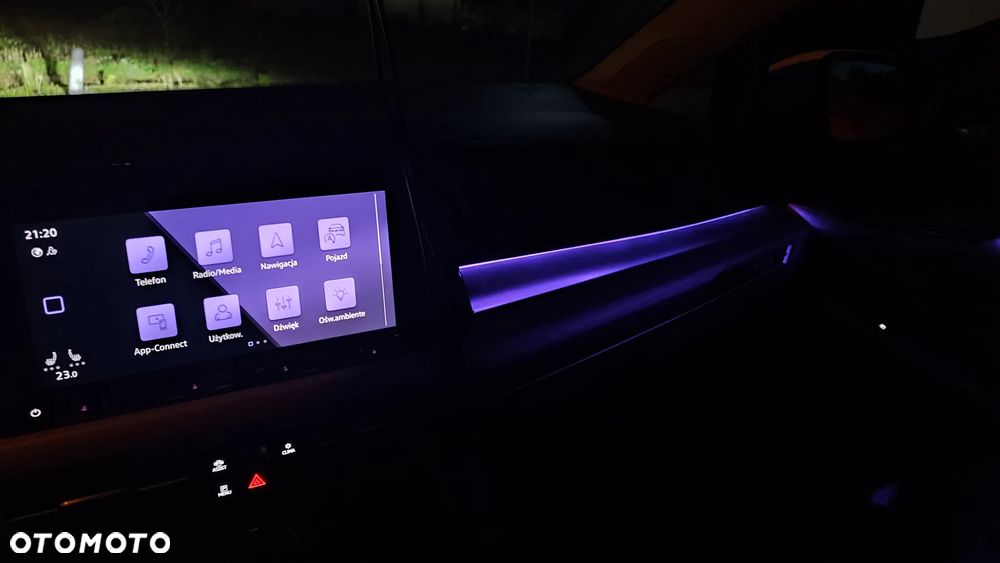 Volkswagen Golf VIII 2.0 TDI Life - 15