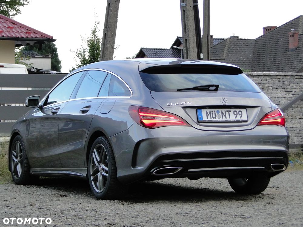 Mercedes-Benz CLA 200 7G-DCT AMG Line - 9
