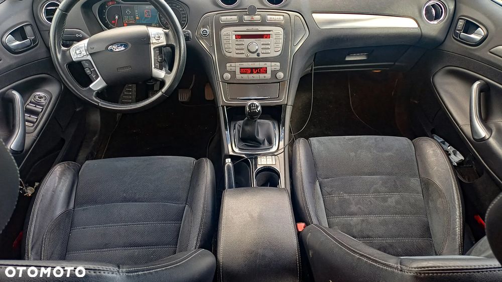 Ford Mondeo 2.0 Platinium X - 11