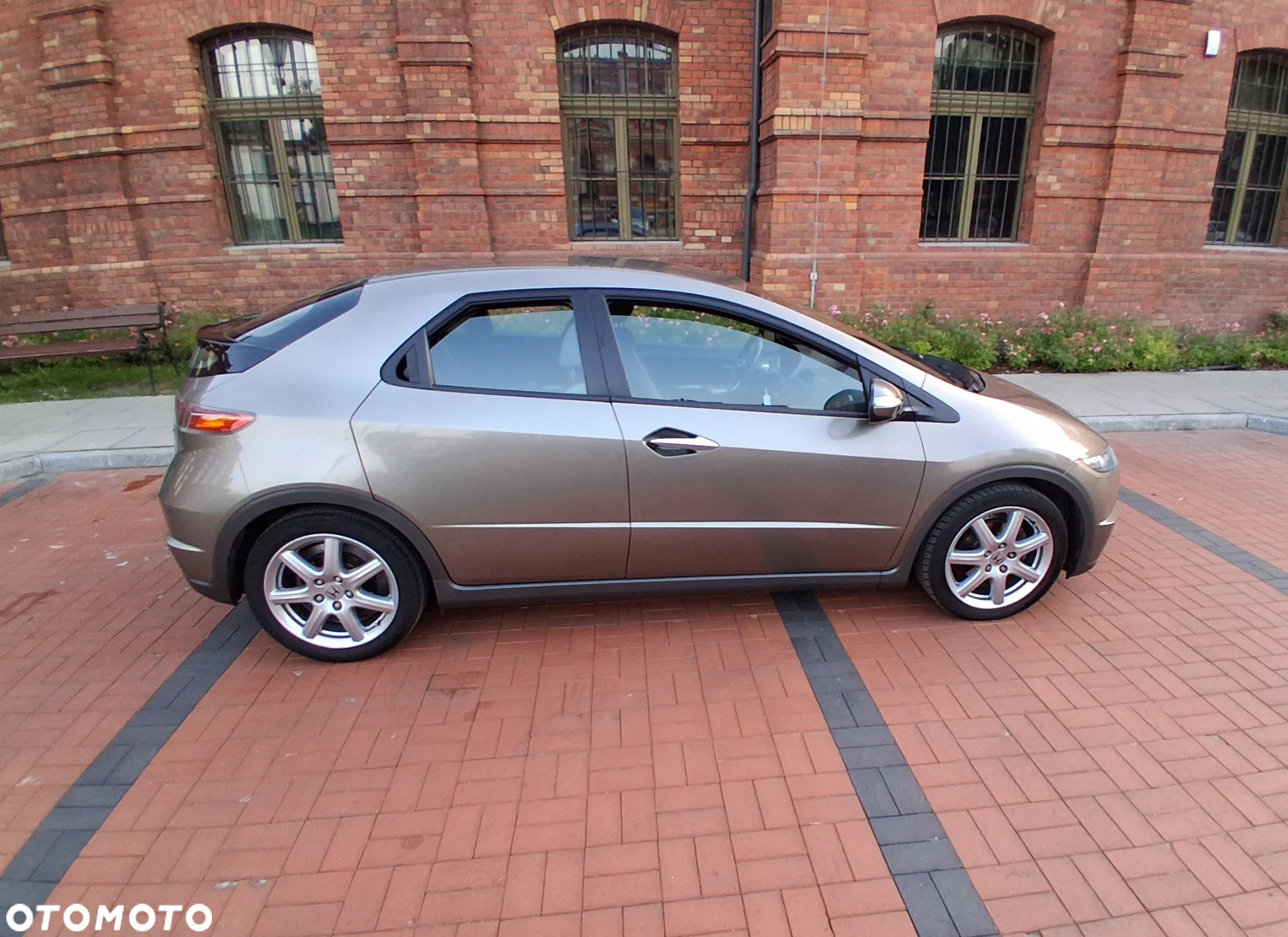 Honda Civic 1.8 Comfort - 8