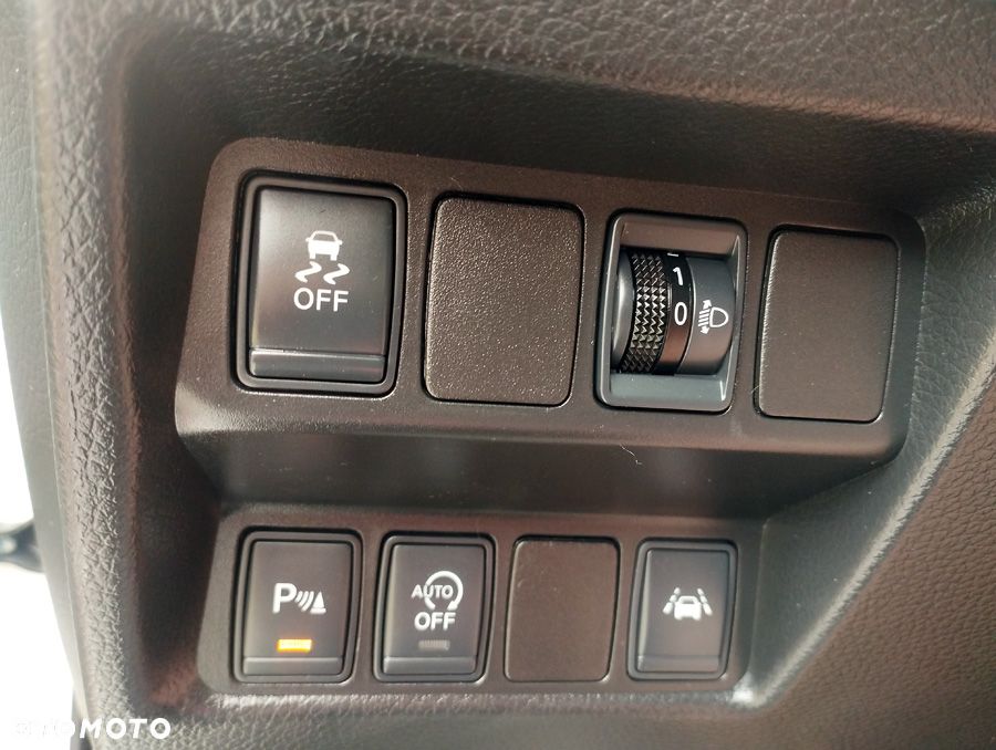 Nissan Qashqai 1.6 DIG-T N-Connecta - 20