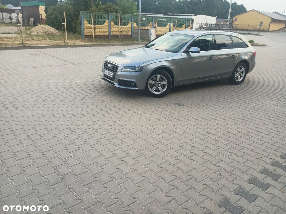 Audi A4 Avant - 1