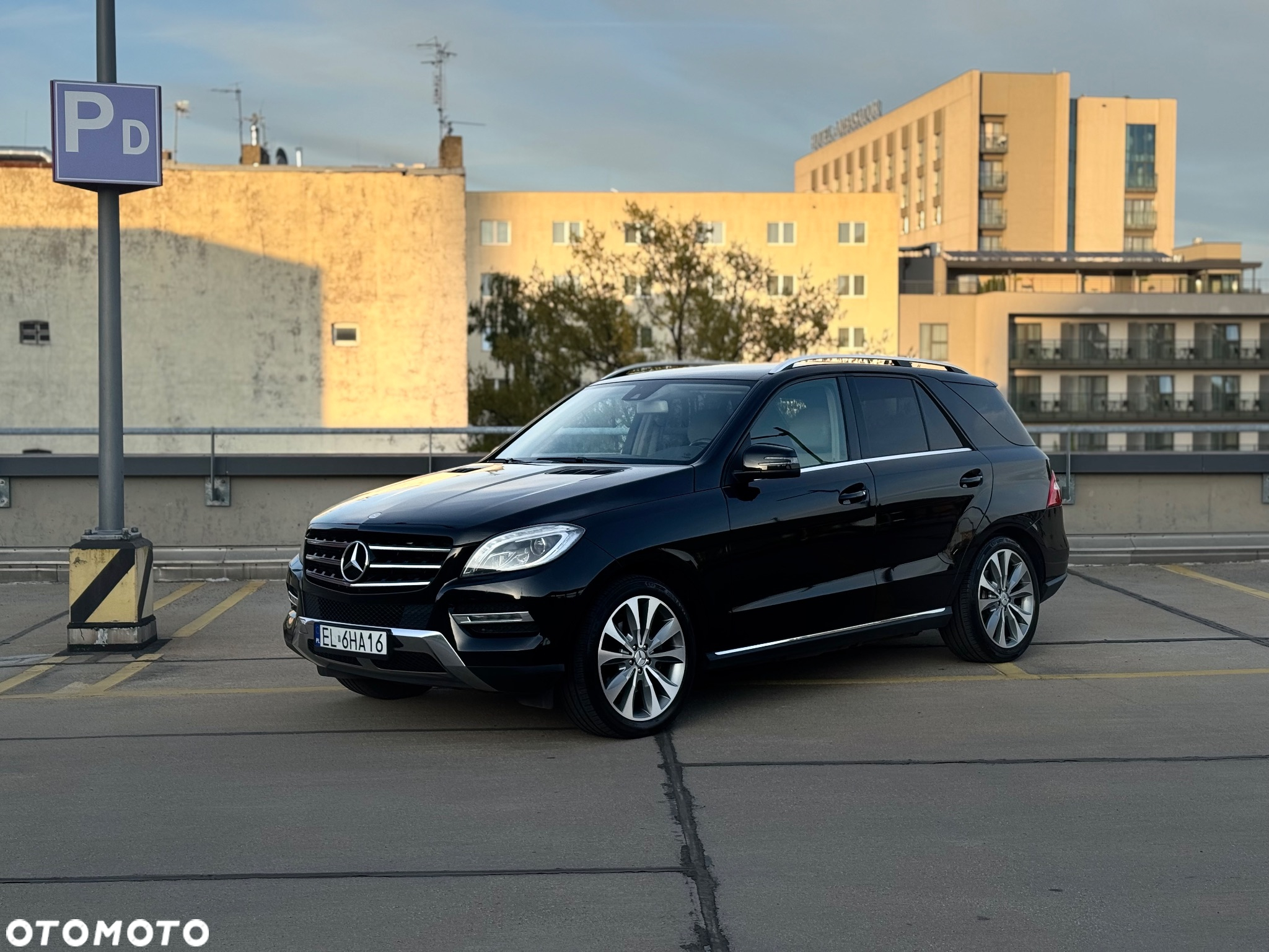 Mercedes-Benz ML 350 BlueTec 4-Matic - 14