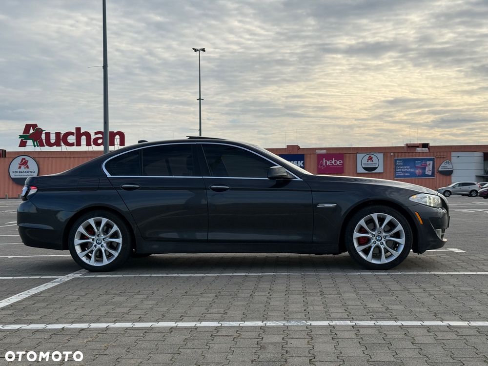 BMW Seria 5 528i - 4