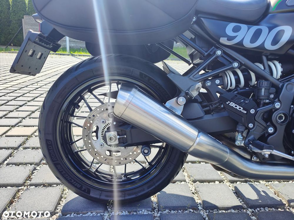Kawasaki Z 900 RS - 6