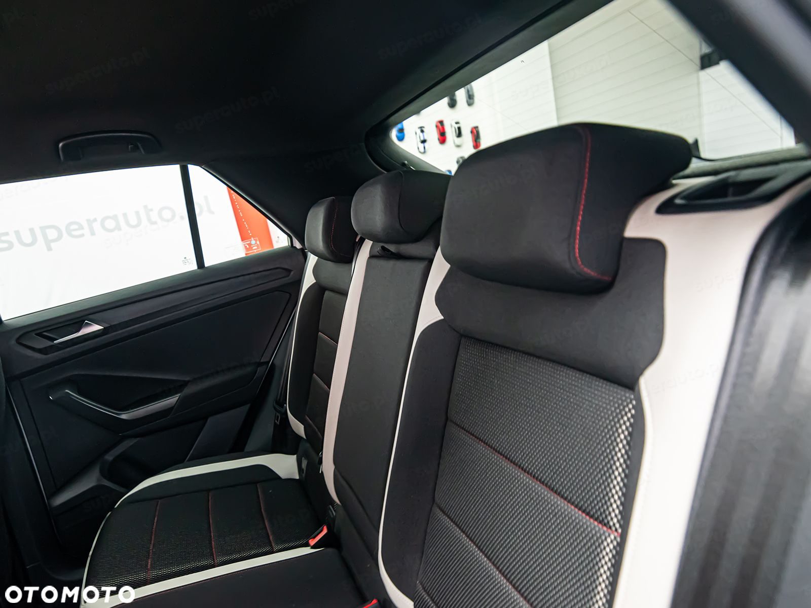 Volkswagen T-Roc 1.5 TSI ACT Premium - 20