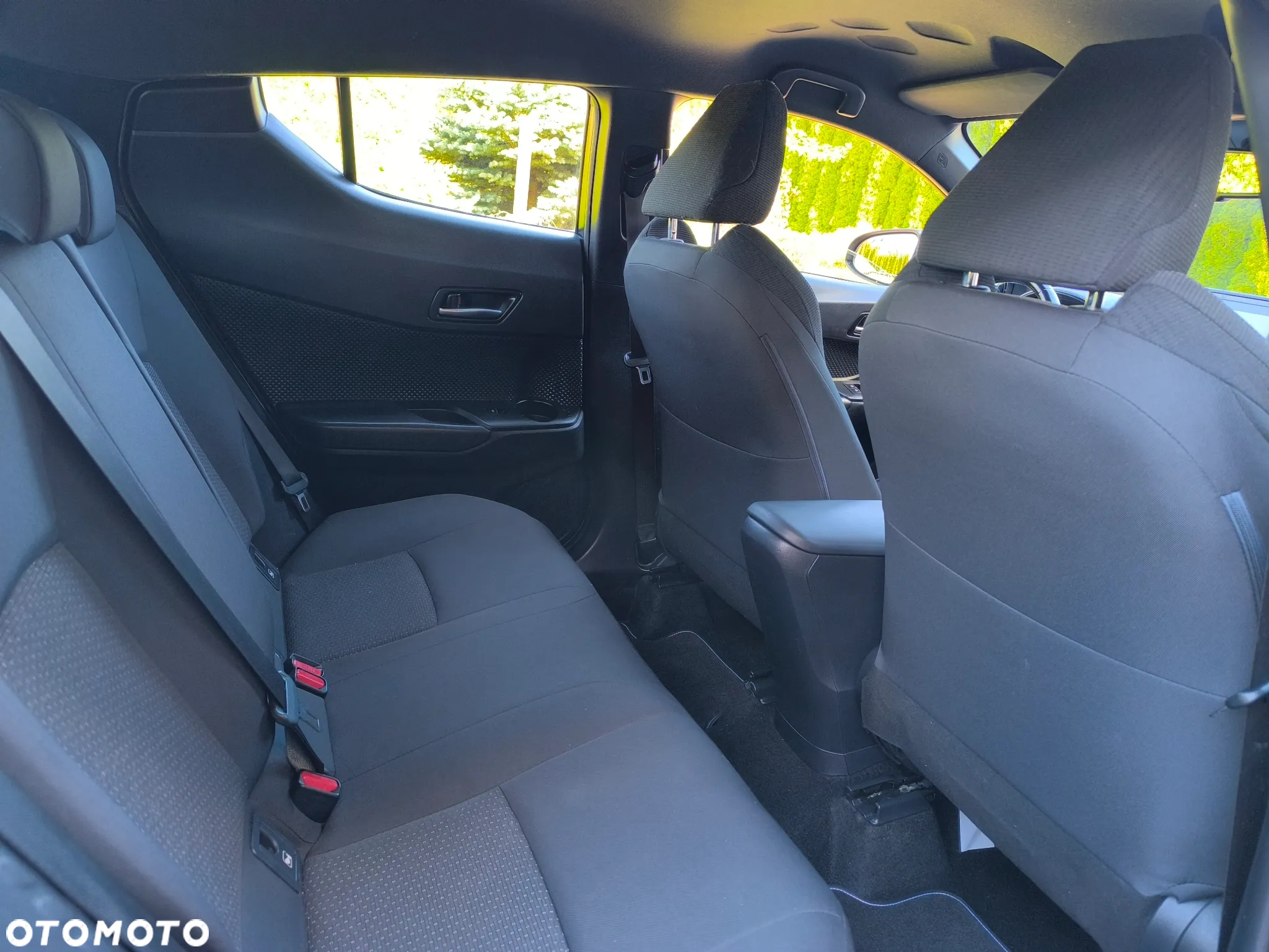 Toyota C-HR 1.8 Hybrid GPF Executive - 11