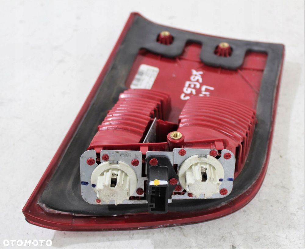 LAMPA LEWY TYŁ W KLAPĘ BMW X5 E53 LIFT - 4