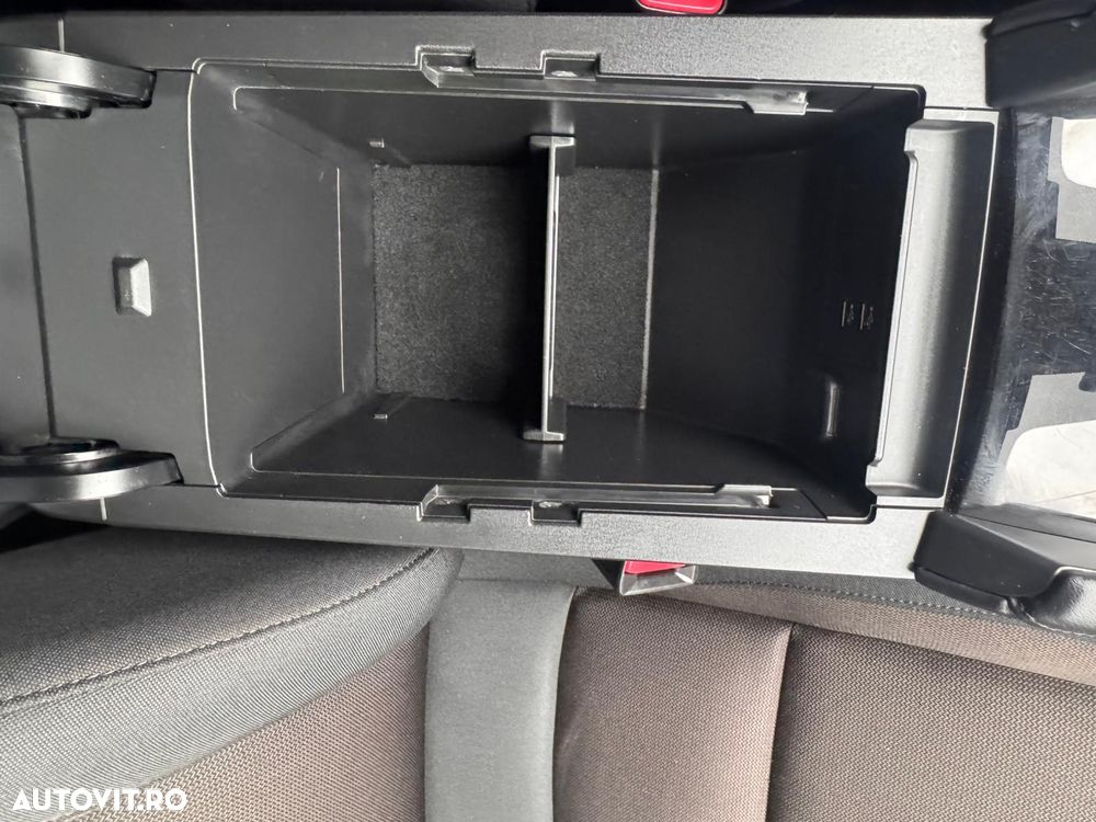 Mazda 3 e-Skyactiv G150 MHEV Plus - 32