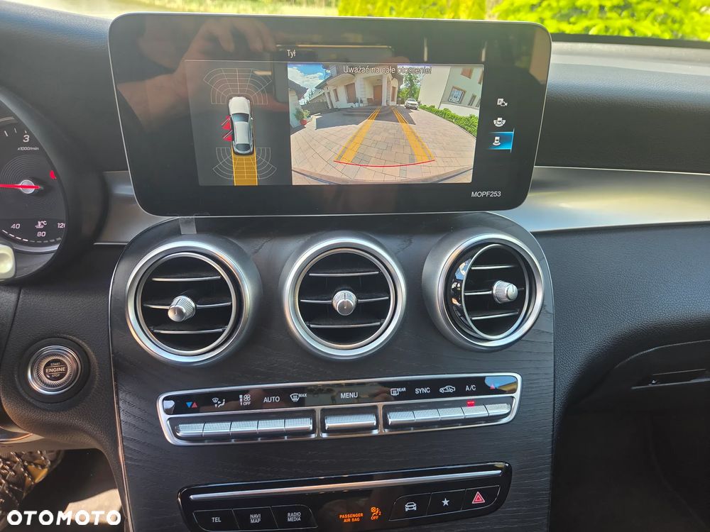 Mercedes-Benz GLC 220 d 4-Matic - 22