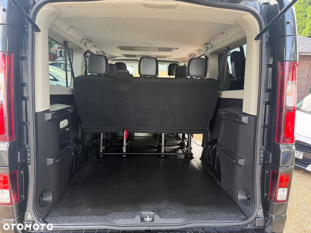 Renault Trafic 2.0 dCi EDC - 24