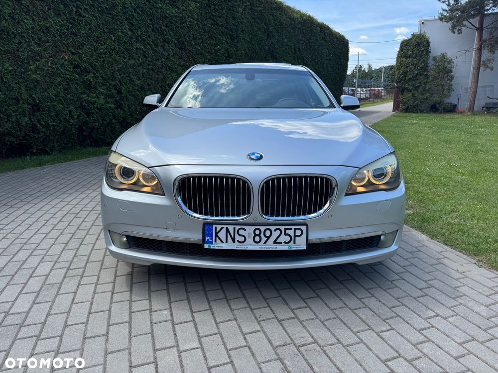 BMW Seria 7 750Li - 3