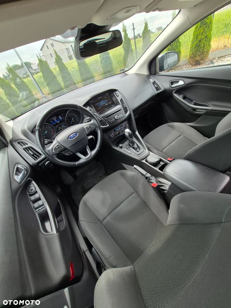 Ford Focus - 30
