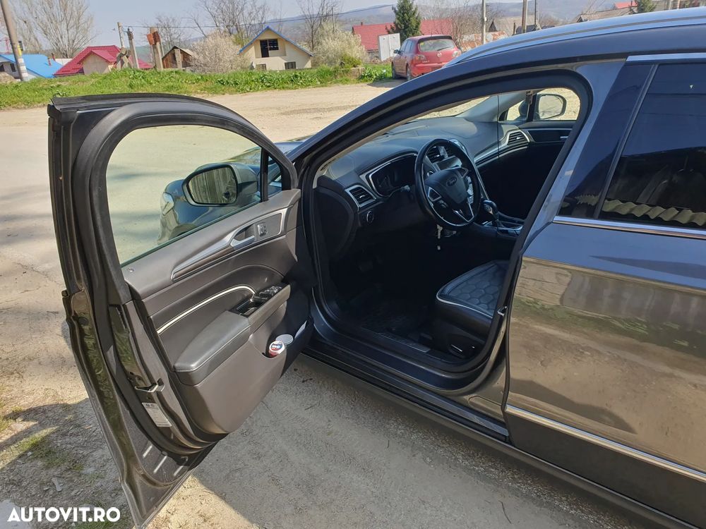 Ford Mondeo 2.0 HEV Vignale - 14