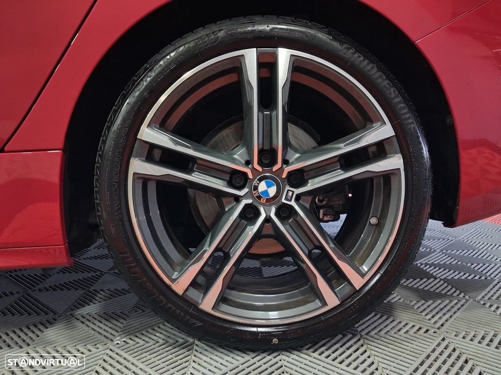 BMW 116 d Pack Desportivo M Auto - 10