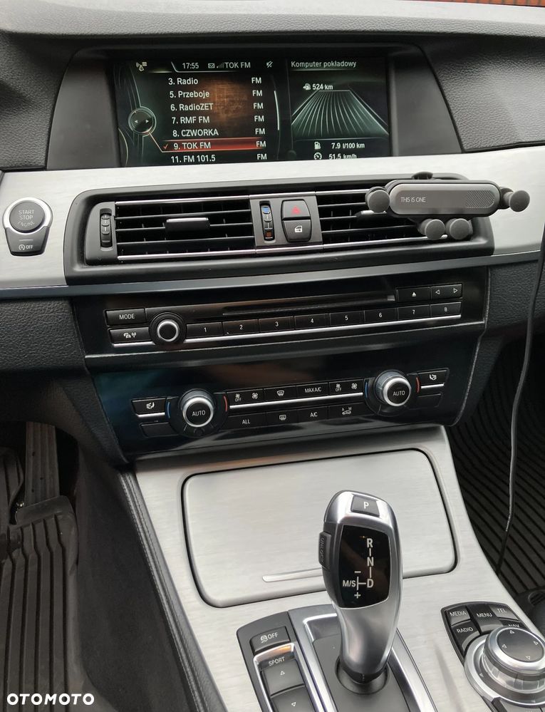 BMW Seria 5 528i xDrive - 9