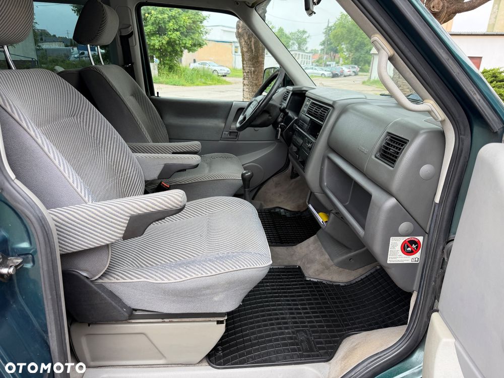 Volkswagen Multivan D - 24