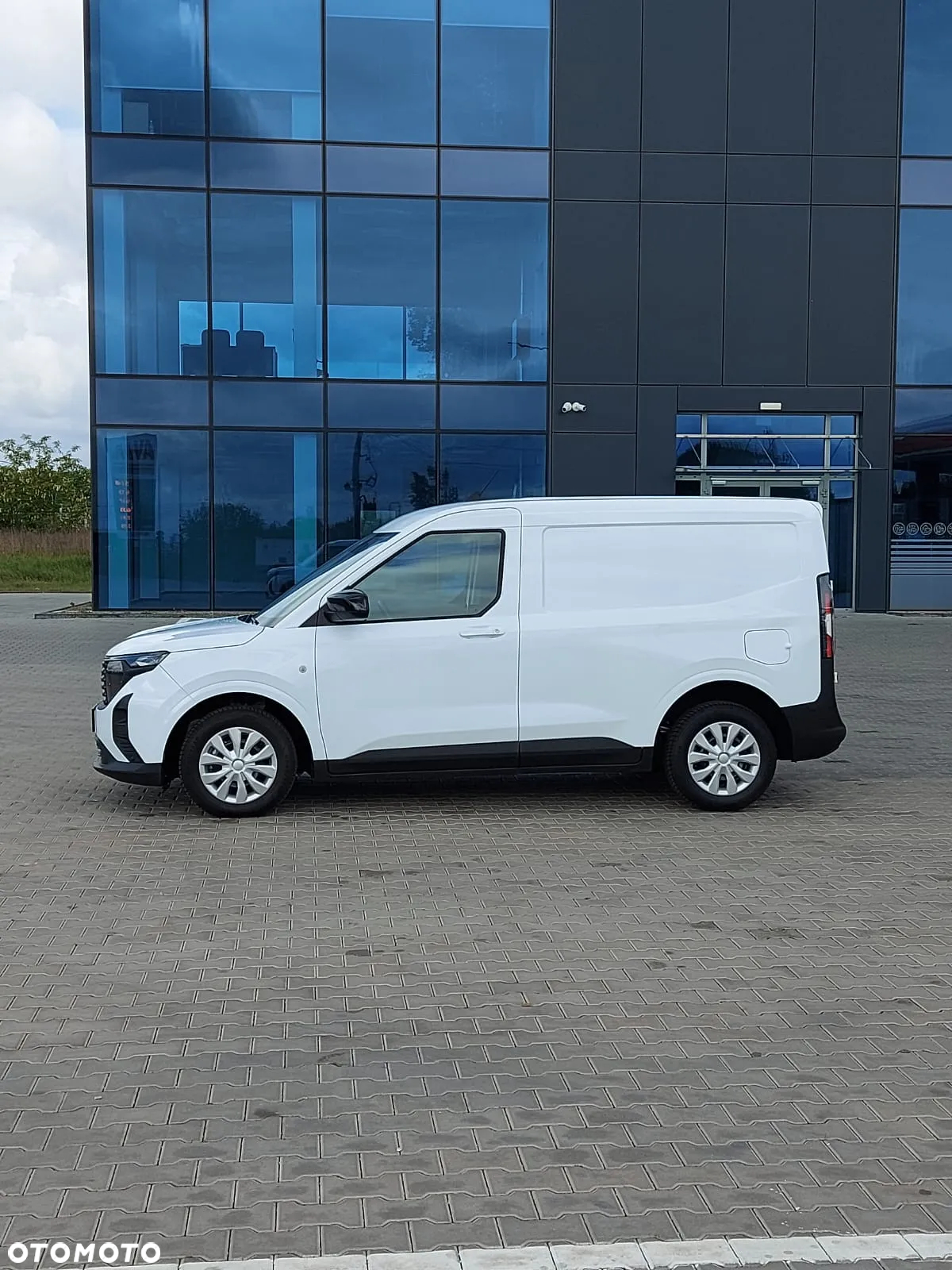 Ford Courier - 9