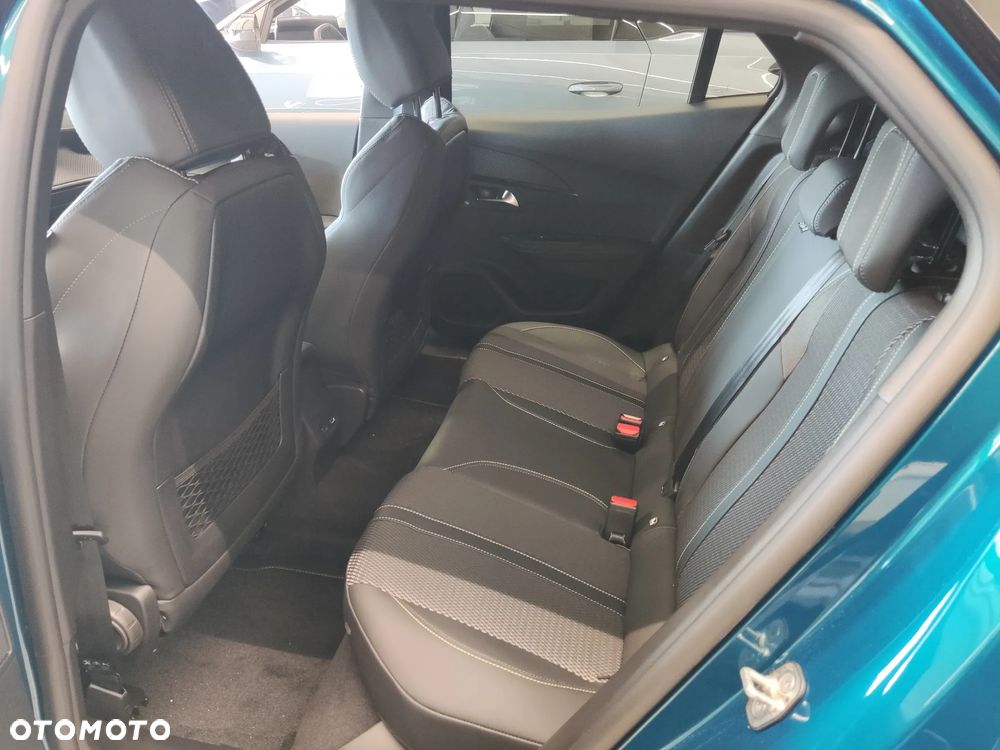 Peugeot 2008 - 8