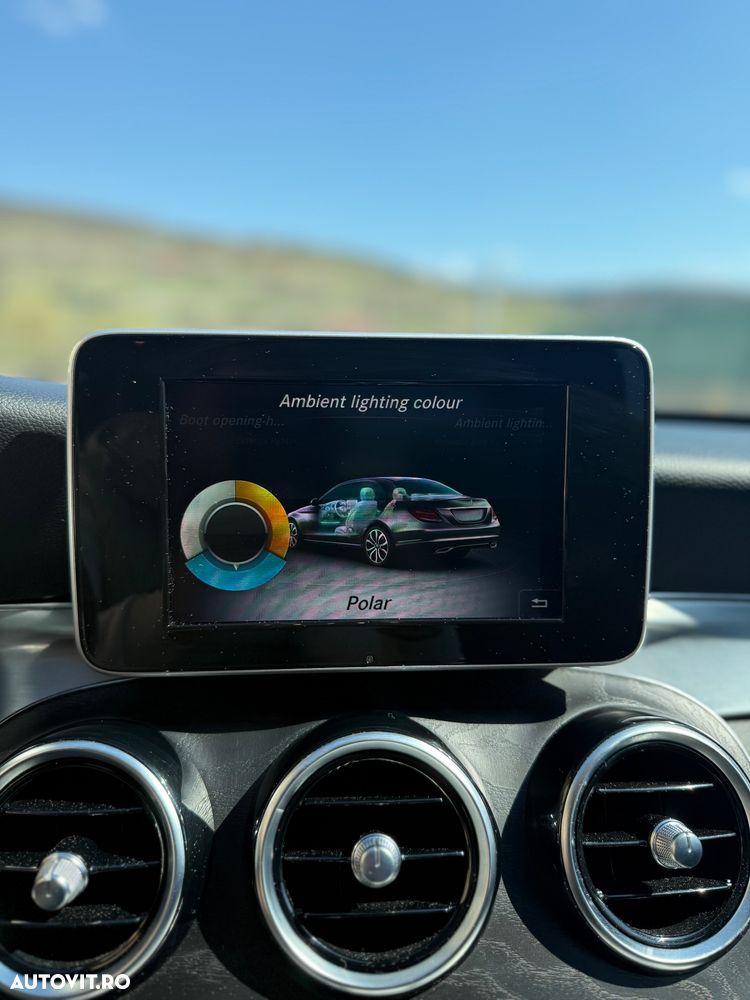 Mercedes-Benz C - 12