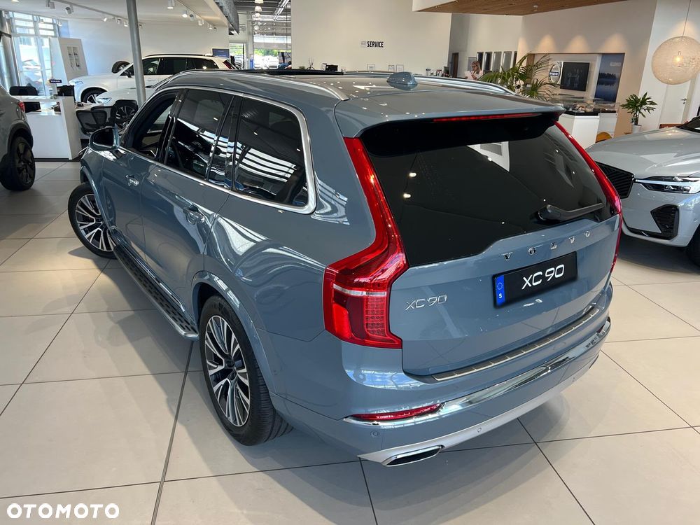Volvo XC 90 B5 D AWD Ultimate Dark 7os - 4