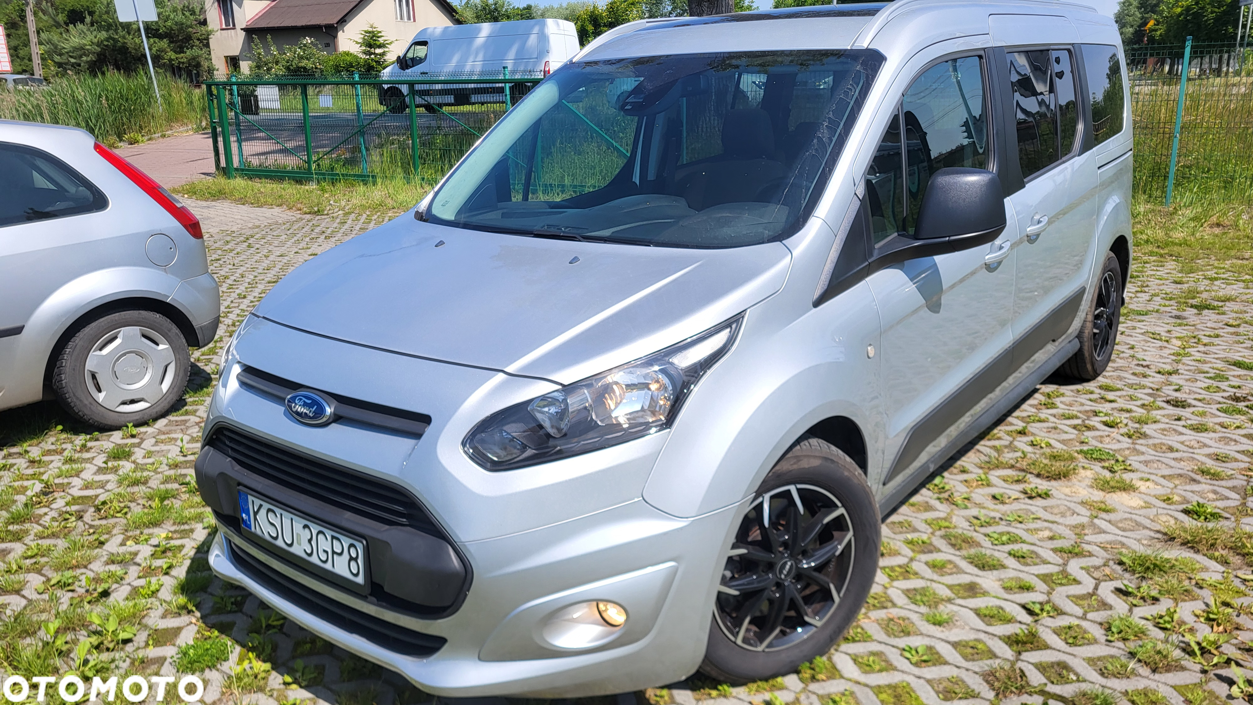 Ford Tourneo Connect Grand - 28