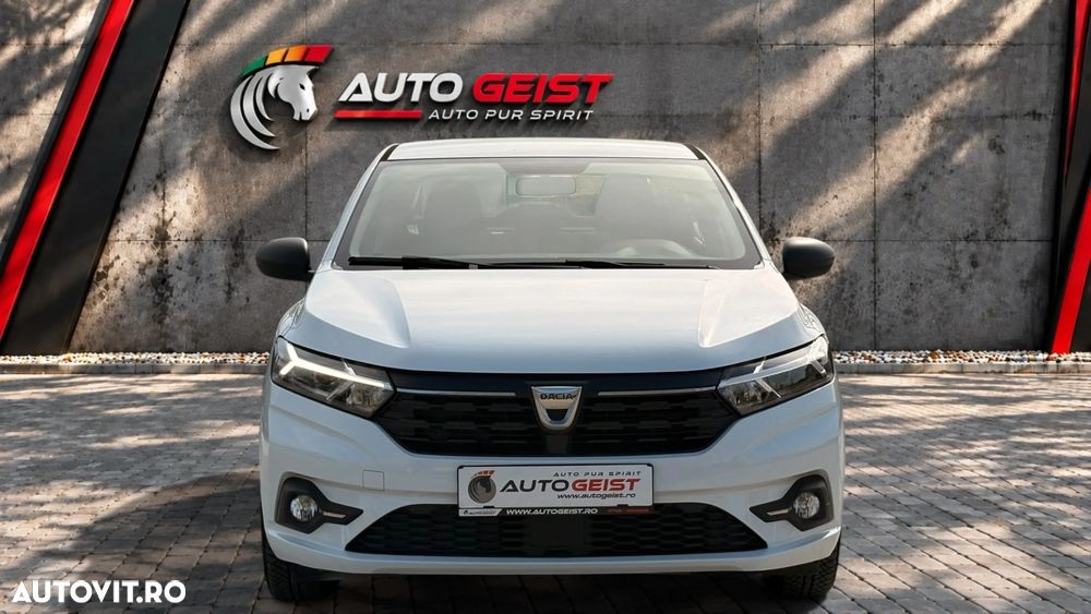 Dacia Logan SCe 65 Essential - 10