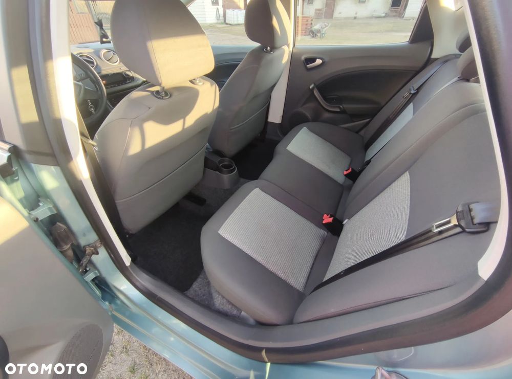 Seat Ibiza 1.6 16V Sport - 12