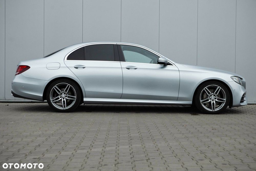 Mercedes-Benz Klasa E 220 d 9G-TRONIC - 11