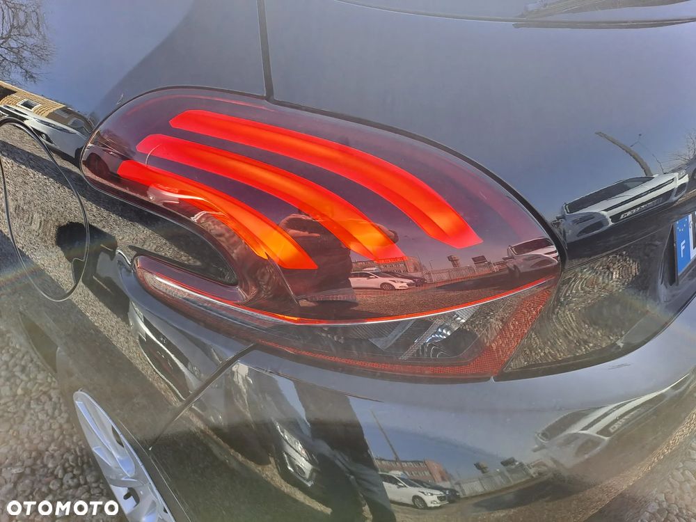Peugeot 208 82 VTI Active - 13