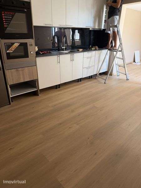 Alugo casa terrea T2 com garagem - Grande imagem: 2/8